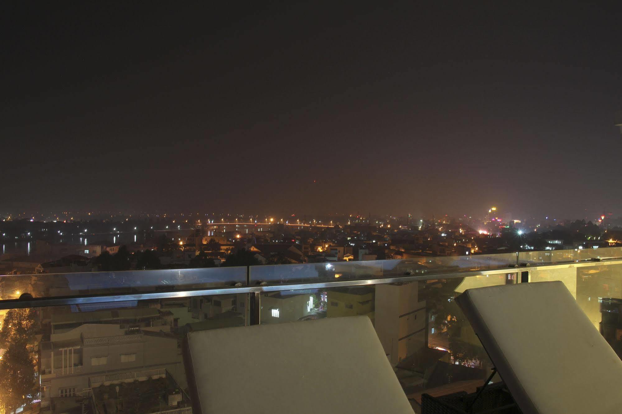 โรงแรมเวสต์ เกิ่นเทอ ภายนอก รูปภาพ